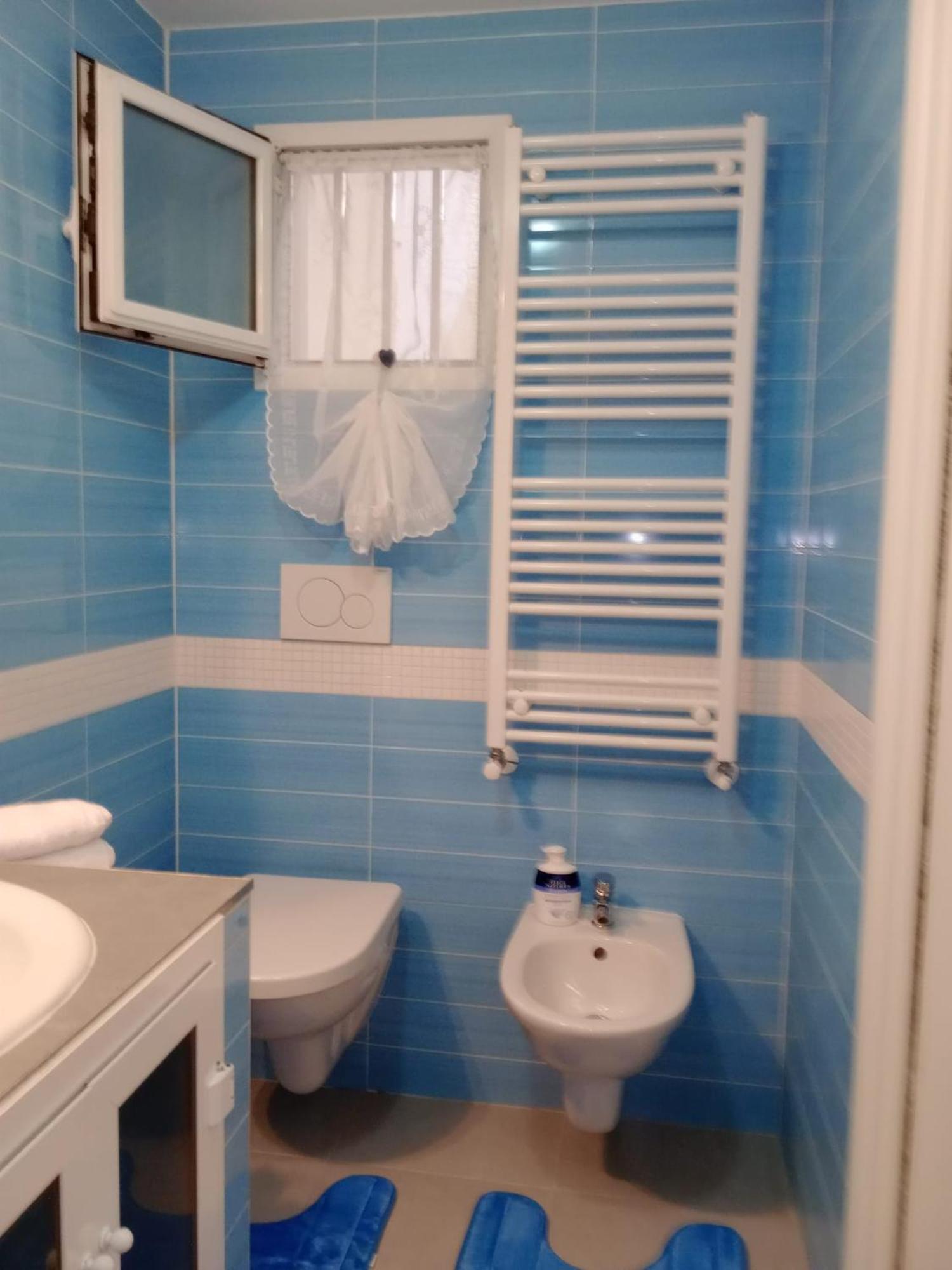 Sweet Home Tra I Due Mari Taranto Exterior foto